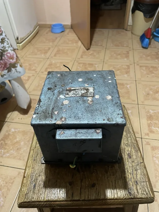 Transformator Electric (subsol) 24 V - 250 W – Iasi, Iași