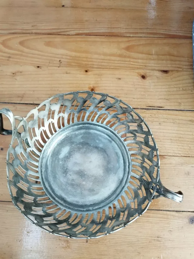 Vase vechi Alpaca – fotografia 3 din 7