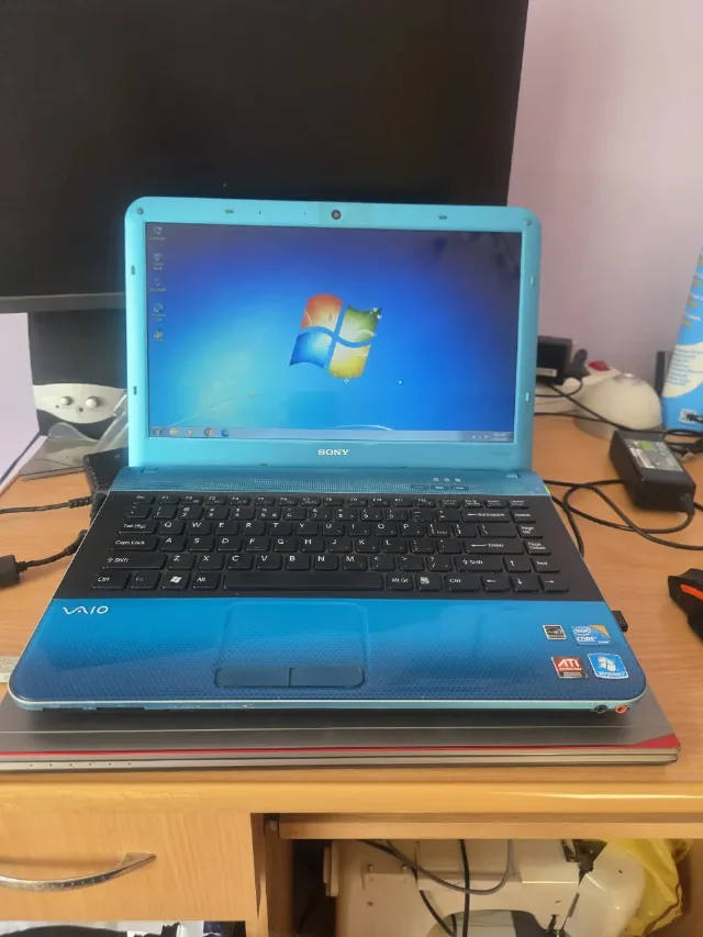 Laptop Sony Vaio model PCG-61221m – Sector 4, București