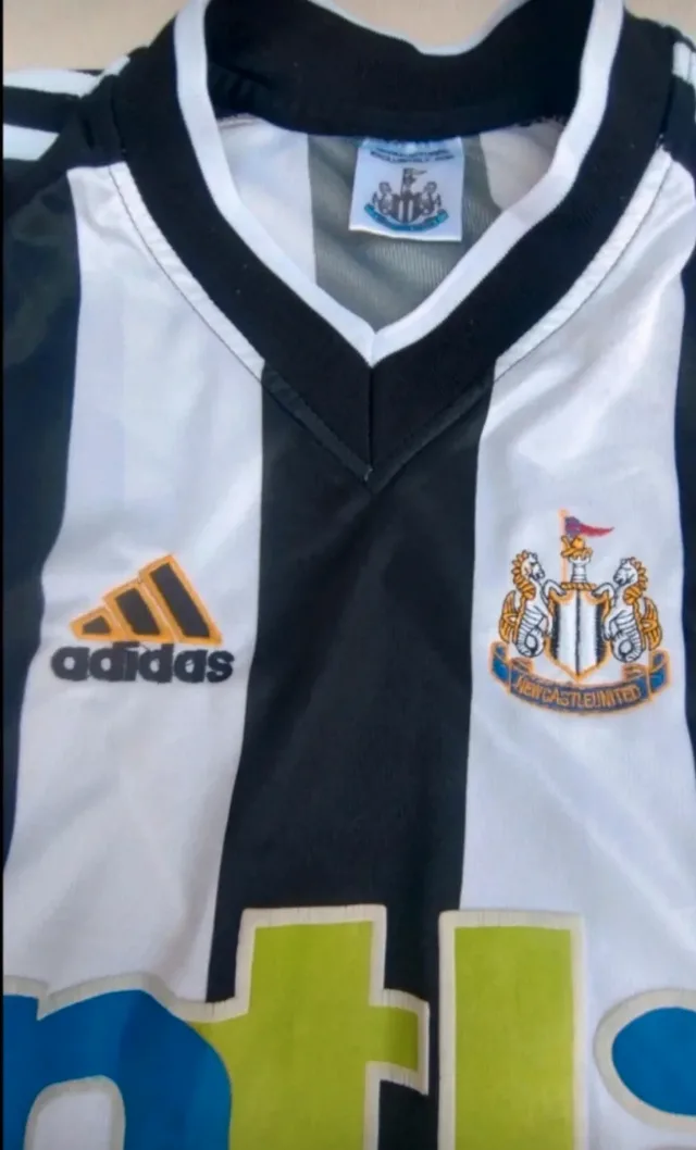 Tricou Adidas Newcastle – fotografia 4 din 4