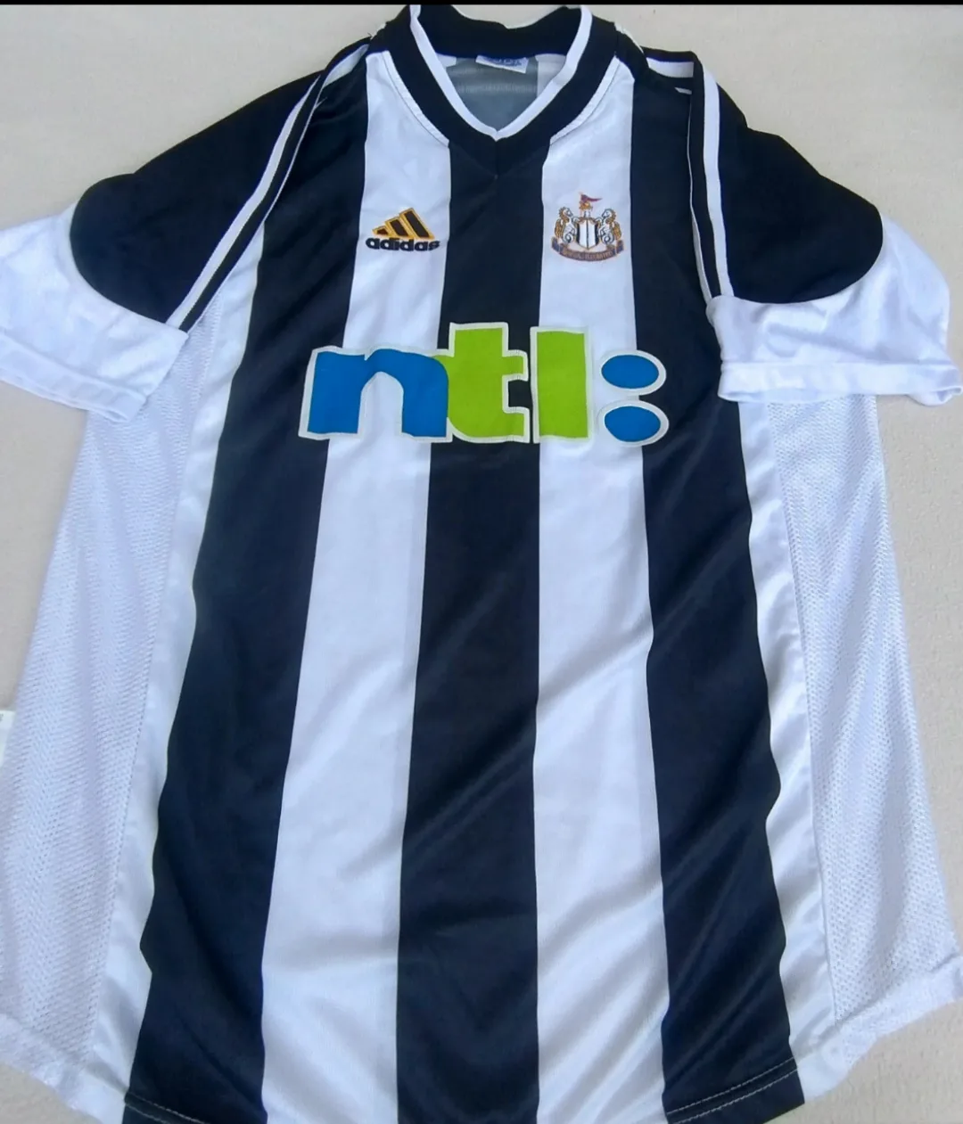 Tricou Adidas Newcastle – Aiud, Alba