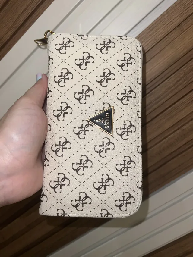 Portofel dama - dublu Guess – Sector 6, București