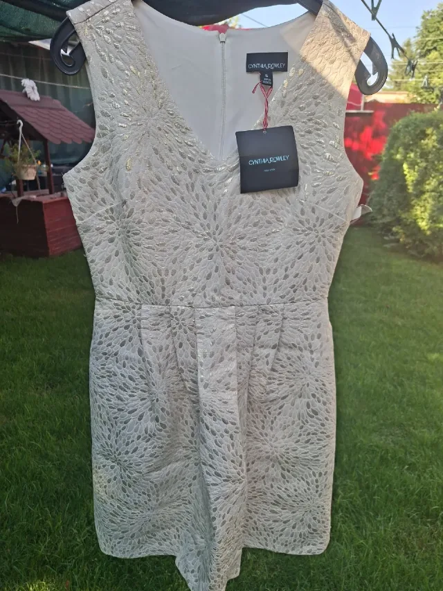 Rochie de ocazie Cynthia Rowley din brocard metalizat cu croiala fit-and-flare – Mizil, Prahova