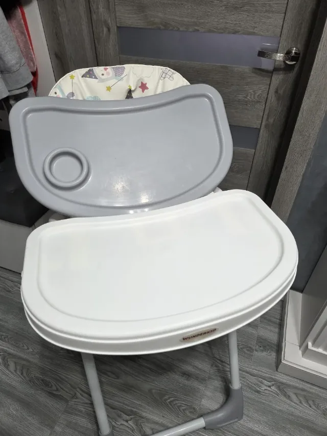 Vînd scaun  cu măsuță pentru copii – fotografia 3 din 8