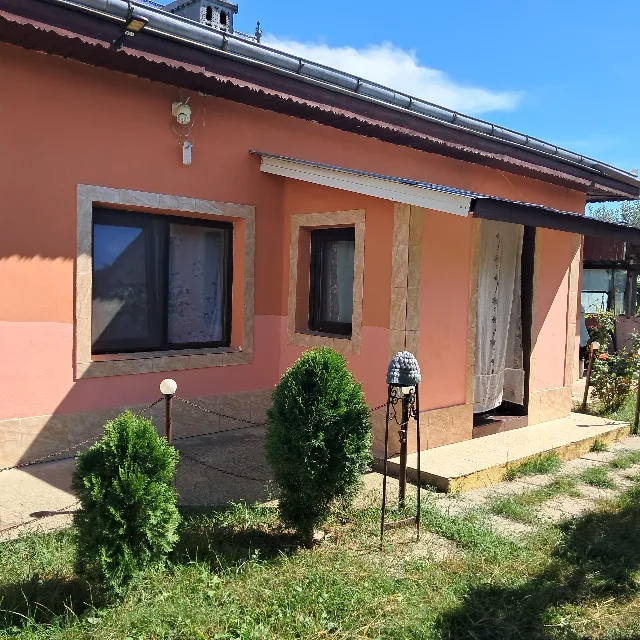 Casă de vinzare – fotografia 5 din 7