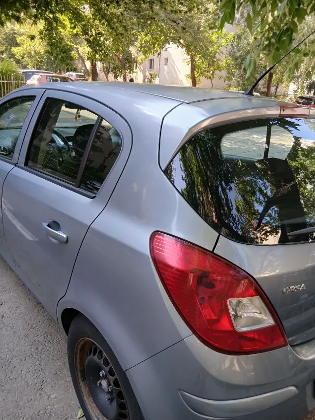 Opel Corsa D -1.3 -2009- Eco flex – fotografia 4 din 8