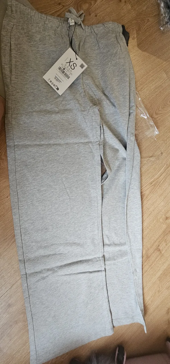 PANTALONI TRENING STRADIVARIUS – fotografia 3 din 6