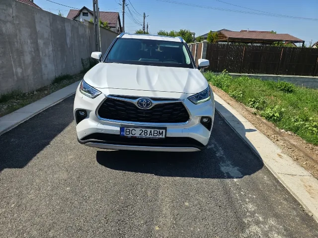 Toyota Highlander – Bacău, Bacău