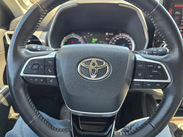 Toyota Highlander – fotografia 5 din 8
