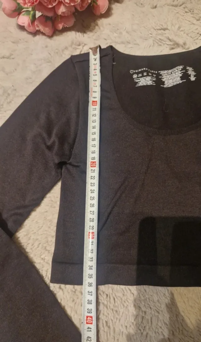Crop top negru cu mânecă lungă, Primark – fotografia 5 din 5