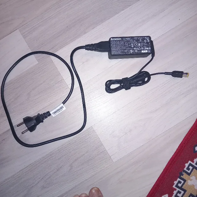 incarcator leptop de leptop stare buna – fotografia 3 din 3