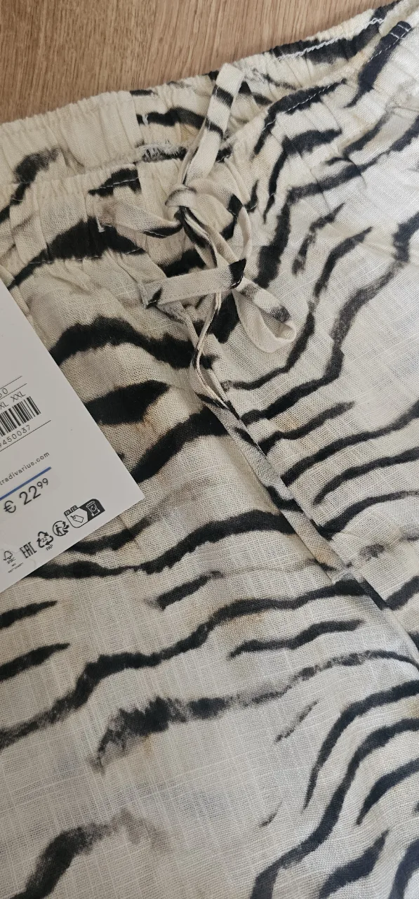 PANTALONI IN STRADIVARIUS – fotografia 6 din 7