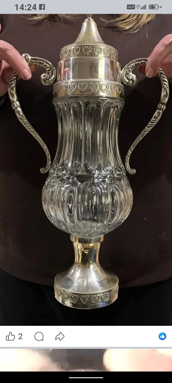 Amforă cristal cu montură placată argint stare foarte buna – Topoloveni, Argeș