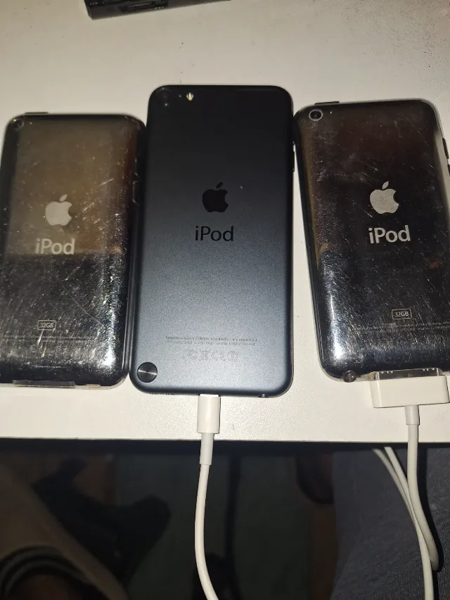 Apple Ipod 4 & 5 – fotografia 2 din 8