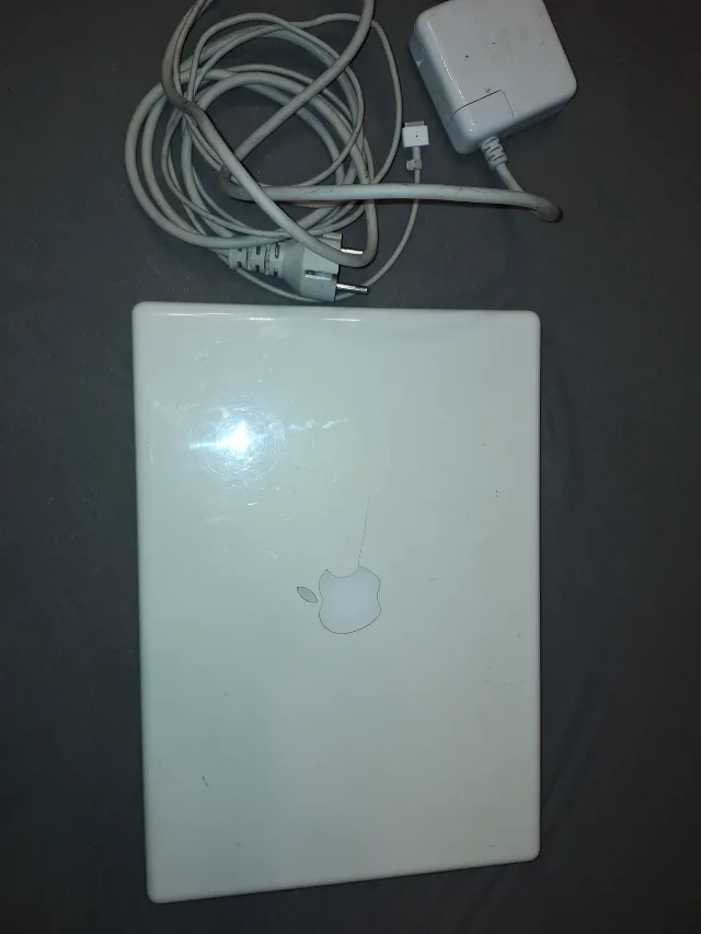 LAPTOP Apple MacBook A1181 – fotografia 8 din 8
