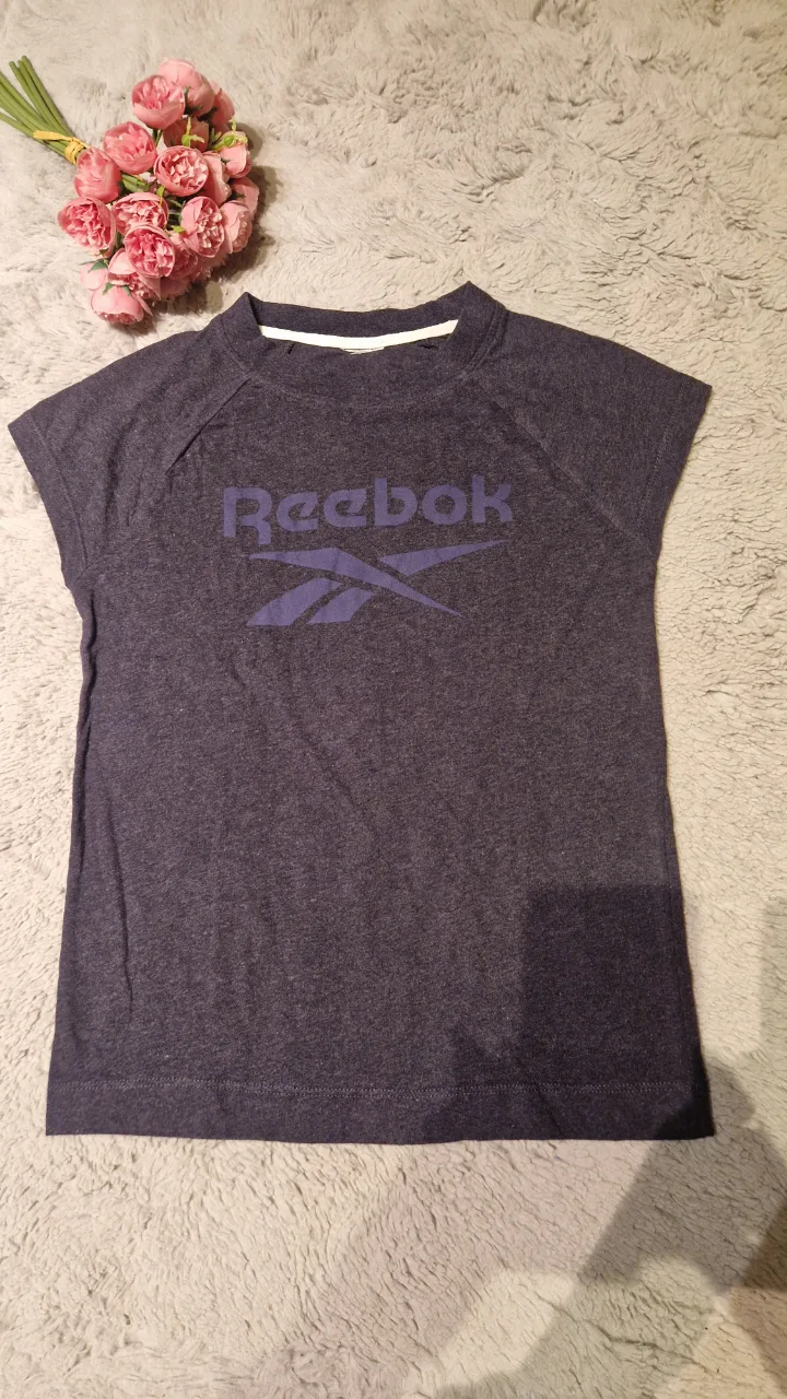 Tricou dama Reebok, mărimea S-M – Sector 3, București