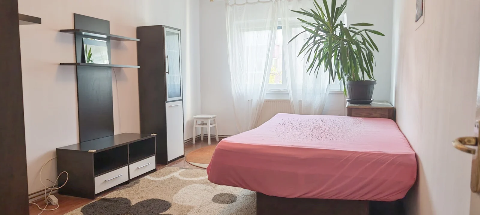 Brasov - str. Iasomiei, apartament cu 2 camere disponibil imediat. – Brasov, Brașov