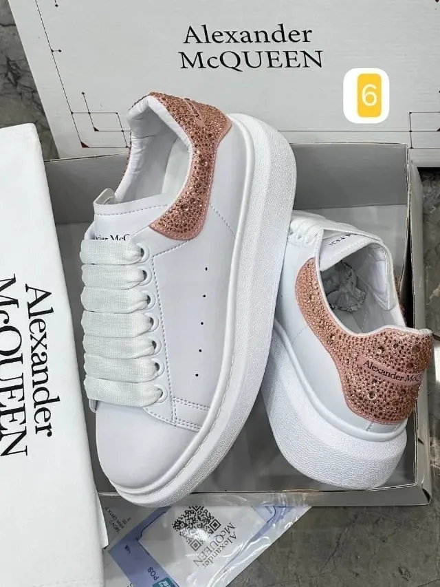 Adidași dama Alexander Mcqueen – fotografia 2 din 4