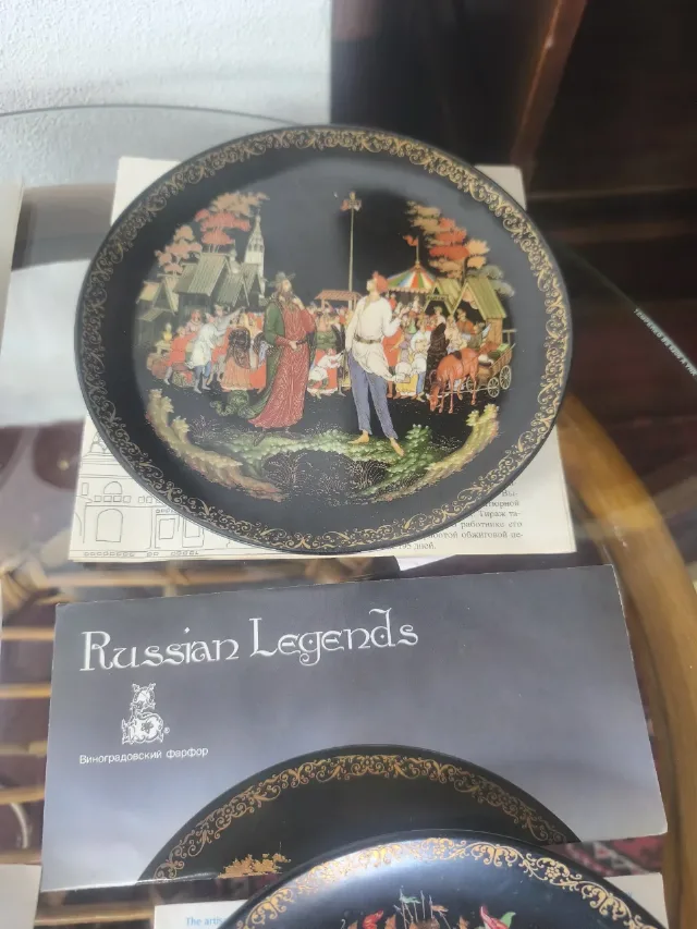 farfurii decorative de colecție din seria Legende Rusești – fotografia 5 din 6