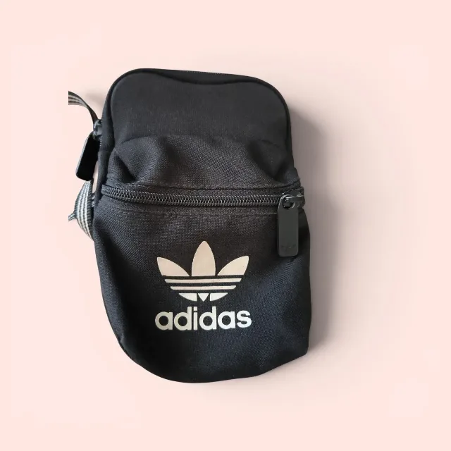 Geanta de umar adidas – fotografia 3 din 4