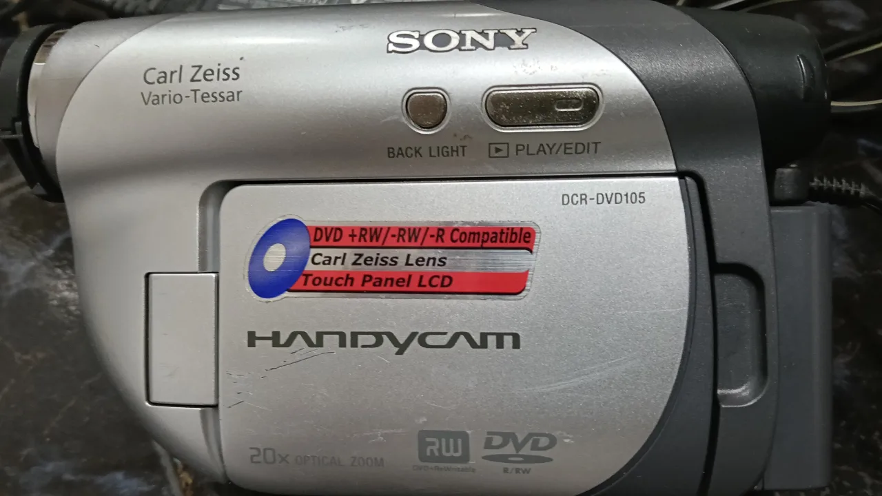 Handycam Sony dcr -dvd 105 e – Baia Mare, Maramureș