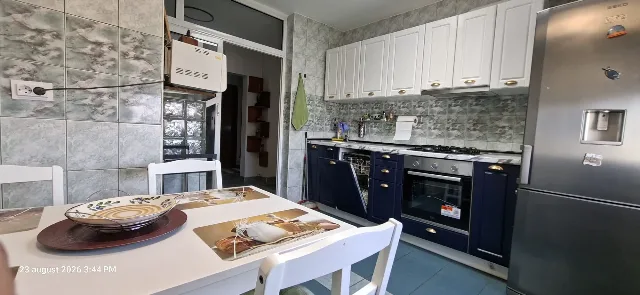 Închiriez apartament cu trei camere – fotografia 5 din 8