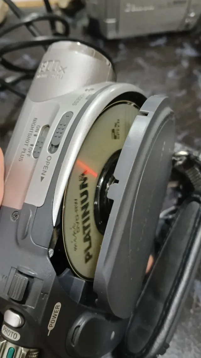 Handycam Sony dcr -dvd 105 e – fotografia 5 din 8