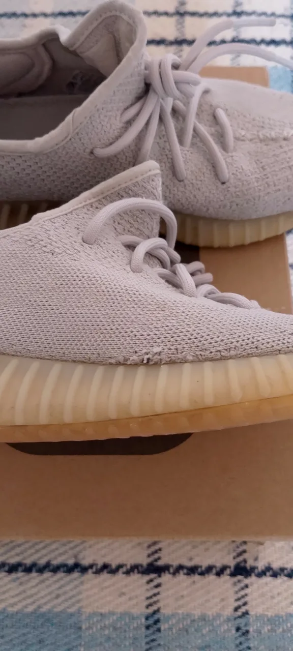 Yezzy Boost 350, originali! Mărimea 42cm! – fotografia 6 din 8