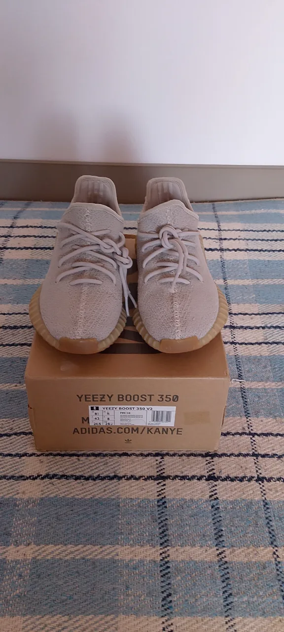 Yezzy Boost 350, originali! Mărimea 42cm! – fotografia 2 din 8