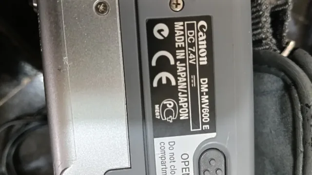 Camera video Canon dm-mv600e – fotografia 8 din 8