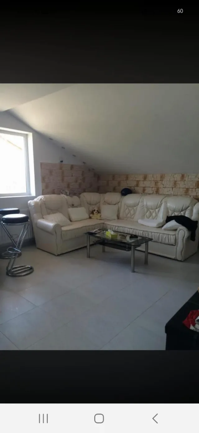 Vand apartamentVand sau schimb ap.3camere etj 7 in cartier rezidențial,cu școli și grădinițe in apropiere ,magazine și supermarketuri.Ca și transport in comun sunt autobuze ,troleibuze  metrou (stația – fotografia 2 din 8