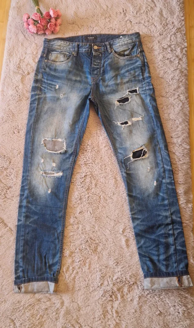Blugi Pull&Bear stil Casual-streetwear, – Sector 3, București