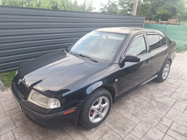 Vand skoda octavia tour – fotografia 3 din 6