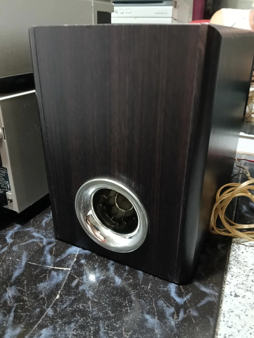 Boxă bass Lenco de 25W pe 8 ohmi – Baia Mare, Maramureș