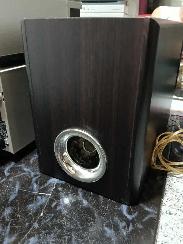 Boxă bass Lenco de 25W pe 8 ohmi – Baia Mare, Maramureș