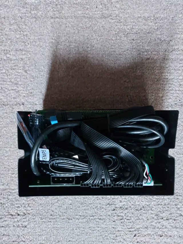Vînd fan controller pentru PS nou – fotografia 3 din 8