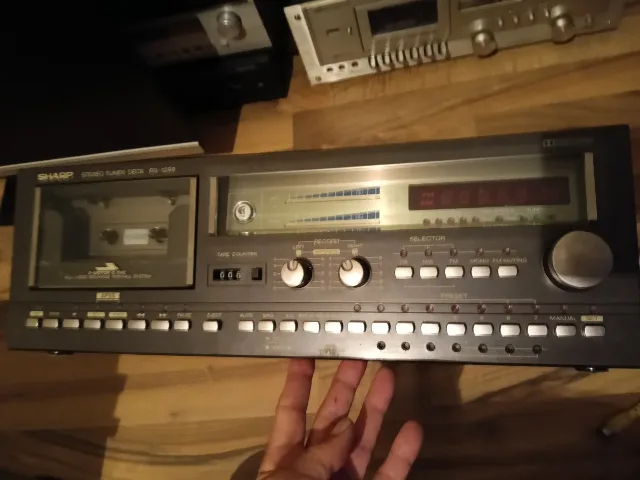 Stereo tuner casetofon deck Sharp RS-1288 – fotografia 2 din 8