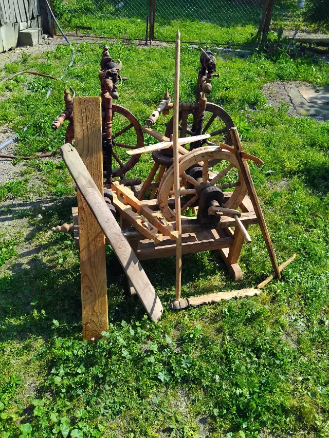 Torcătoare pentru decorațiuni rustice. Nu sunt recondiționate și pot fi chiar folosite,  fiind complete. i – fotografia 6 din 8
