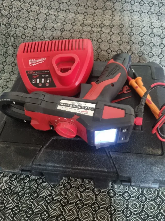 milwakee aparat măsură multiple funcții cu baterie incarcator – fotografia 5 din 6