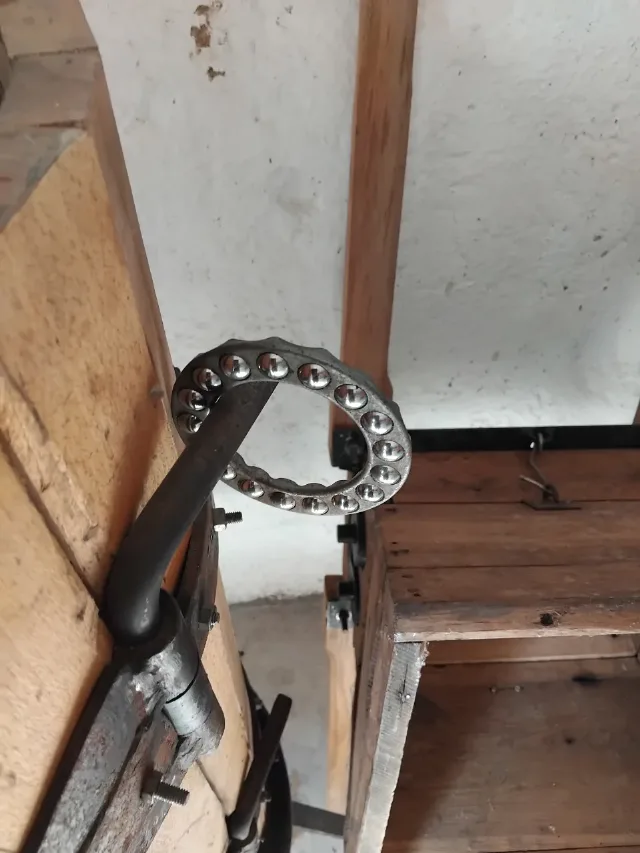 Tocător și presă struguri sau fructe – fotografia 3 din 3