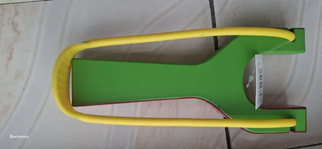 Praștie nouă din lemn masiv – fotografia 2 din 3