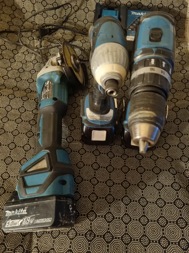 SET MAKITA FLEX .IMPACT BORMASINA 3ACUM .INCARCATOR – fotografia 1 din 7