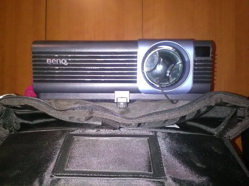 Videoproiector BenQ PB6110 – Pachet Complet (Telecomandă + Geantă) – Sector 1, București