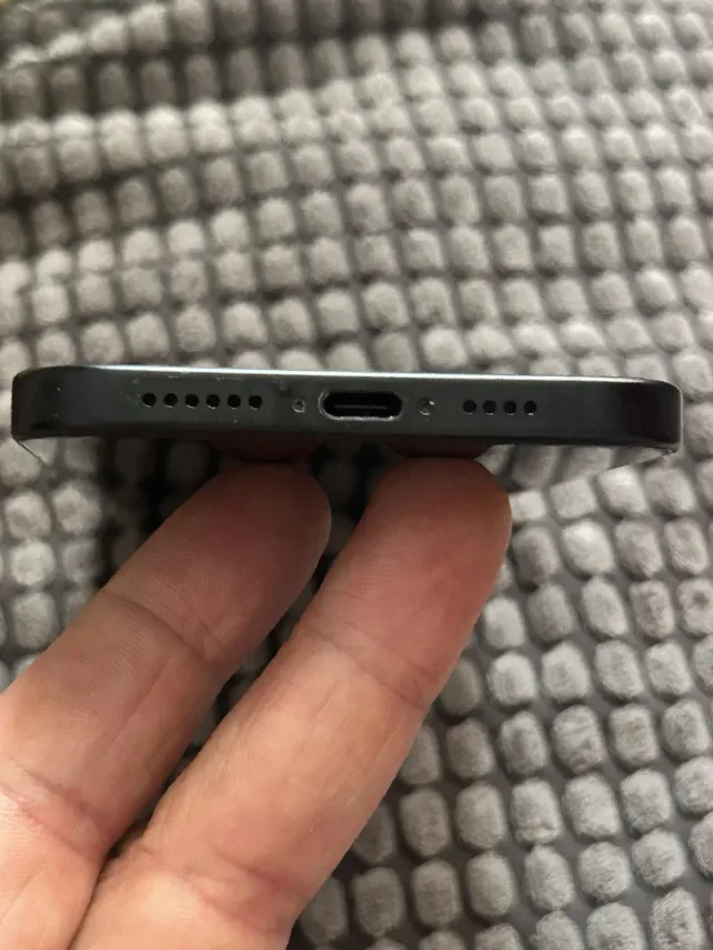 iPhone 15 Plus , black titanium , 128 Gb – fotografia 8 din 8