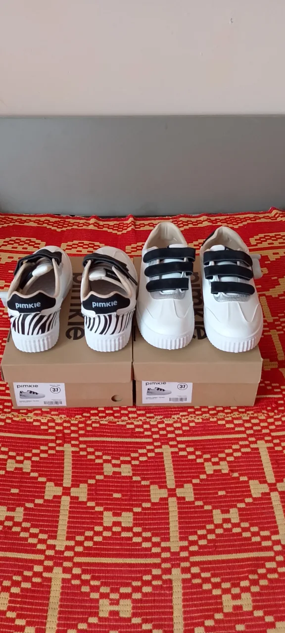 Set 2perechi adidași Pimkie! – Campina, Prahova
