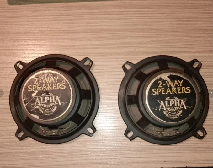 Set 2 difuzoare auto ALPHA – Sector 1, București