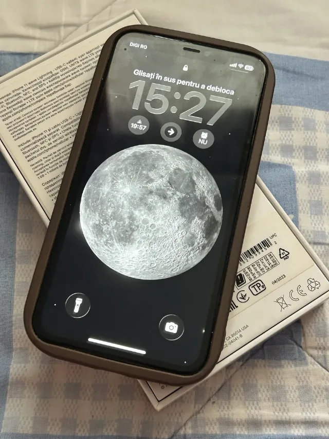 iPhone 11 , alb , 128 Gb , la cutie ! – fotografia 1 din 8