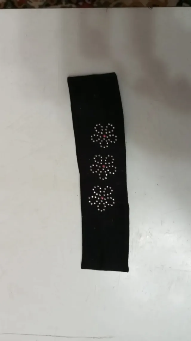 Accesorii pentru păr. Pentru femei. – fotografia 1 din 2