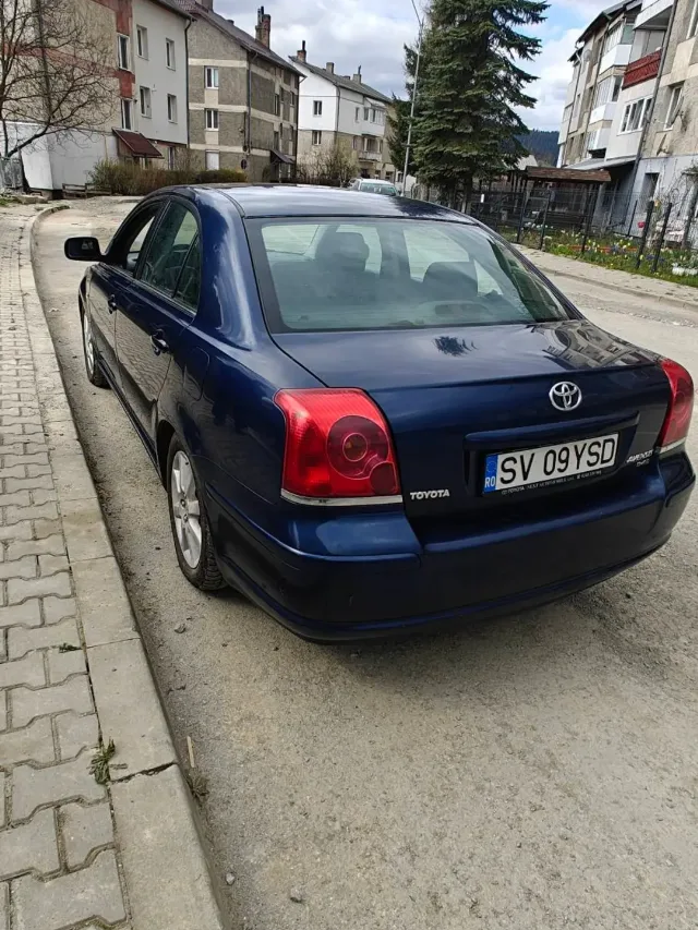 Toyota Avensis 2005 – fotografia 2 din 5