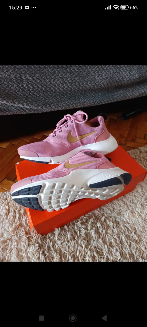 adidași Nike damă – fotografia 4 din 8